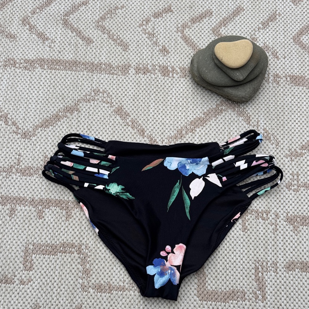 O’Neill Floral Black Women's Swim Bottom